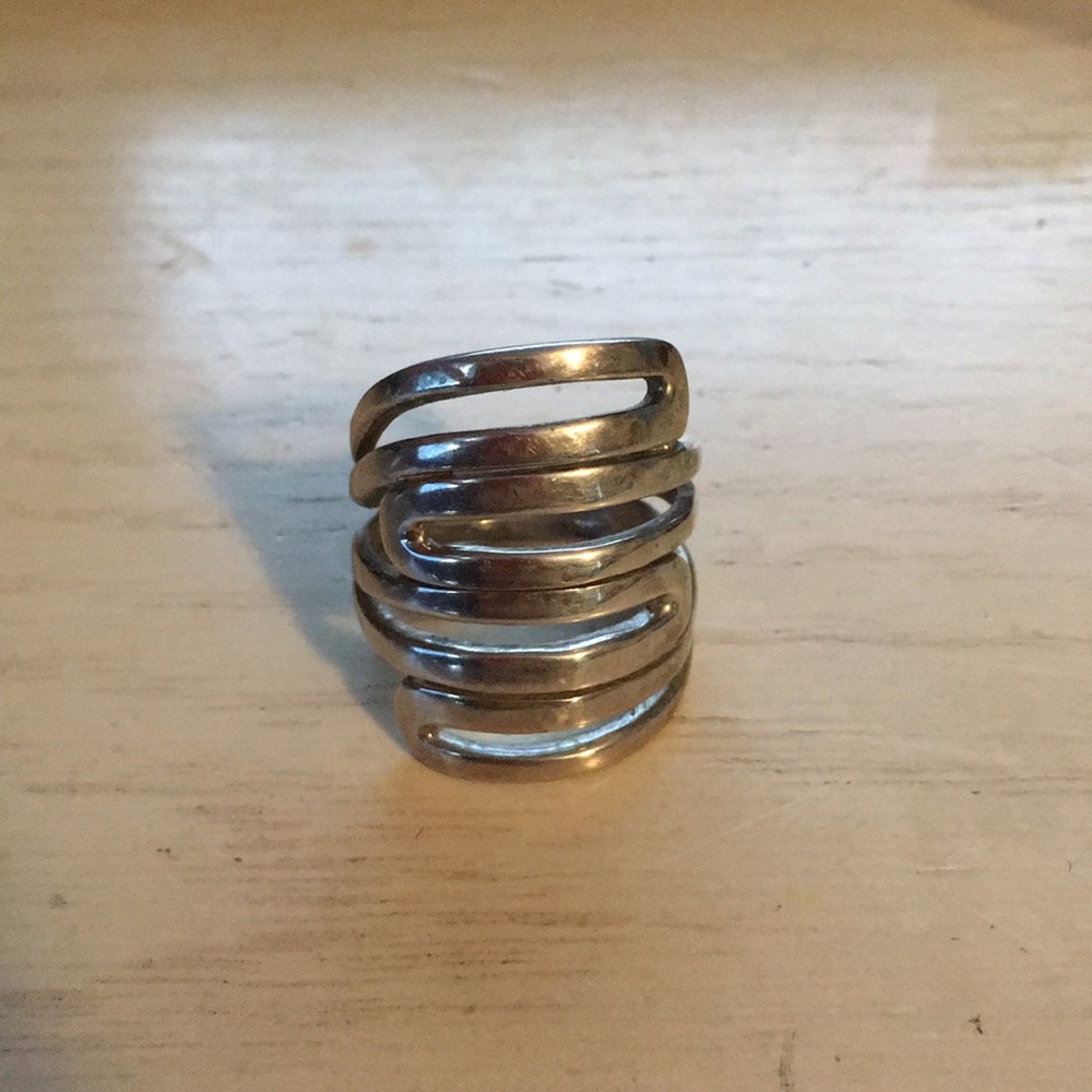 Silpada maze ring